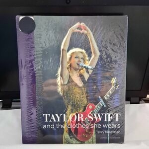 TAYOR SWIFT Book "and the clothes she wears" HARDBACK BRAND-NEW factory sealed